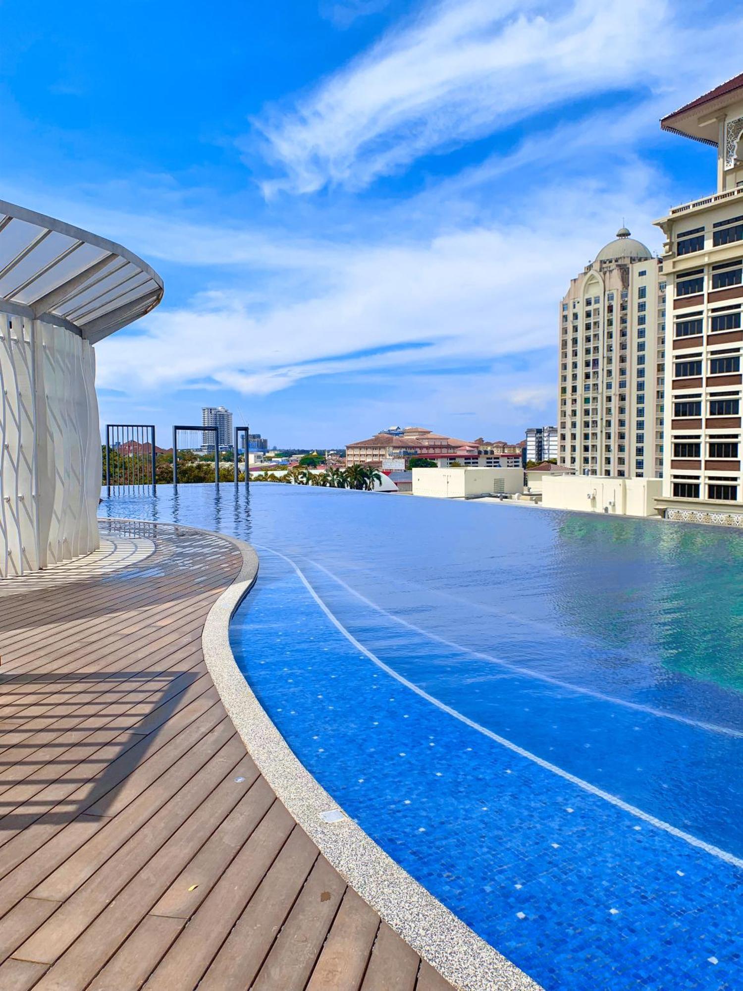 Netflix Two Bedroom Troika Kota Bharu Homestay 118 Εξωτερικό φωτογραφία